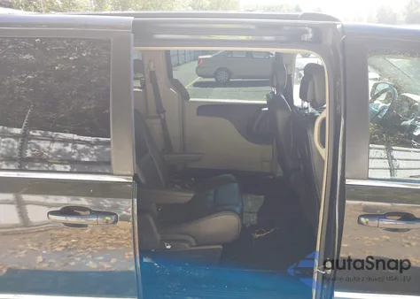 2012 Chrysler Town & Country Touring from USA, damaged, VIN 2C4RC1BG4CR189650